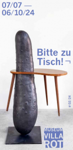Deckblack des Flyers zur Ausstellung "Bitte zu Tisch"
